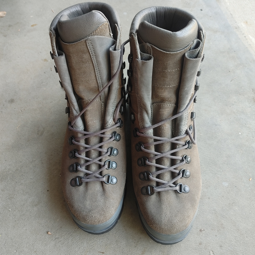 Scarpa Men's Grey Brown Suede Hiking/Mountaineering Boots - Picture 4 of 5